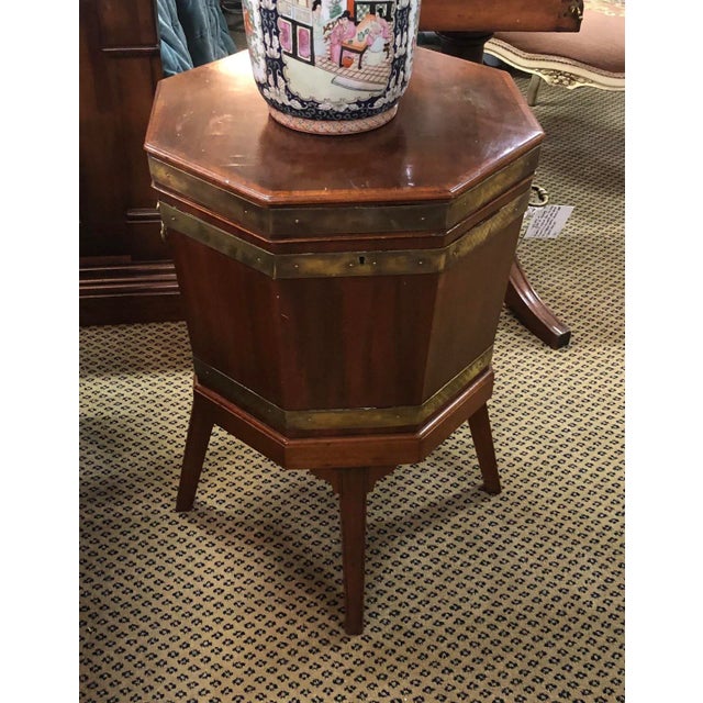 Traditional Georgian Style Brass Bound Mahogany Cellarette For Sale - Image 3 of 6