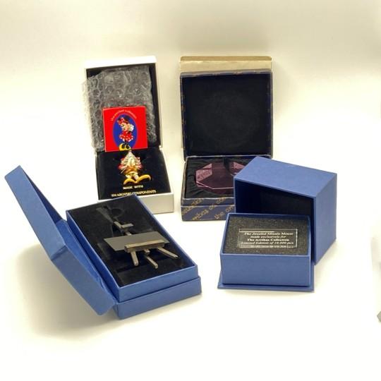 Disney Arribas Brothers Swarovski Jeweled Minnie Mouse Figurine Cristal Collection (Limited Edition #790/10,000 With Original Boxes and Certificate) For Sale - Image 16 of 18
