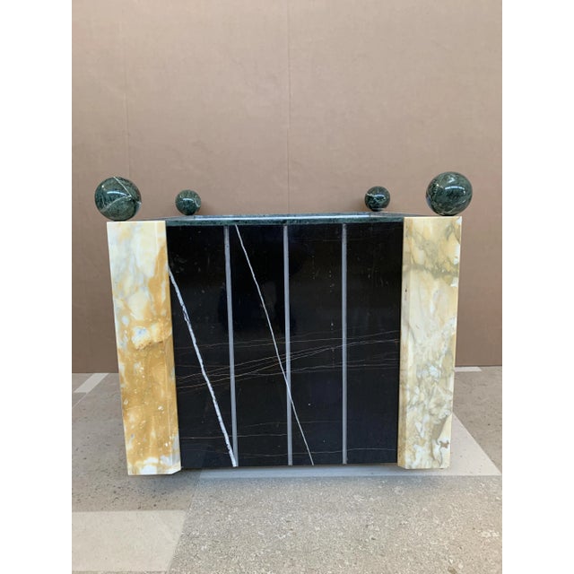 Italian Multi-Colored Marble Vase Pot with Wheels, in Very Good conditions. Designed 1970 to 1979