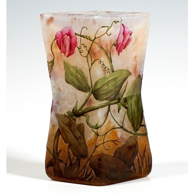 Square vase with a diamond-shaped base and a recessed wall at mid-height, colourless glass with flocculent white,...