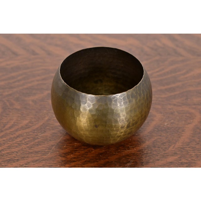 Art Deco Roycroft Antique Arts & Crafts Brass Over Hammered Copper Small Bowl or Vase, Circa 1920s For Sale - Image 3 of 8