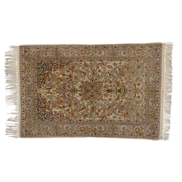 Vintage Persian Isfahan Wool and Silk Prayer Rug - 03'06 X 05'04 For Sale - Image 4 of 4