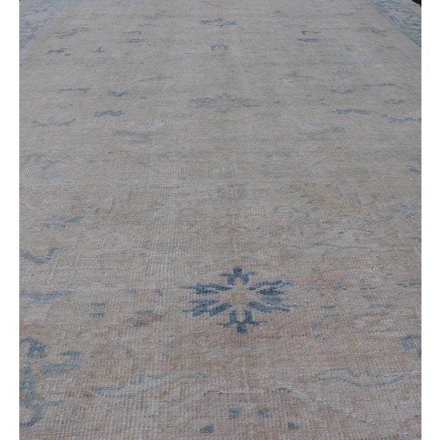 Persian Early 20th Century Antique Persian Heriz Rug With Sub-Geometric Design in Cream and Blue For Sale - Image 3 of 13
