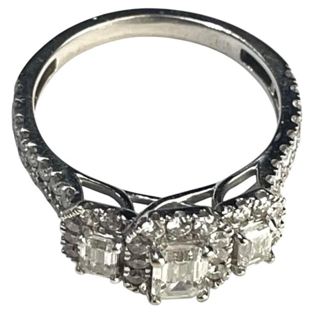 Mid 20th Century 14k White Gold and Diamond Halo Engagement Cocktail Ring For Sale - Image 5 of 16