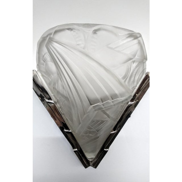 French Art Deco Wall Sconces Signed by H. Mouynet - a Pair For Sale - Image 4 of 8