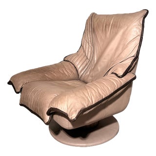 Vintage Leather Swivel Lounge Chair For Sale