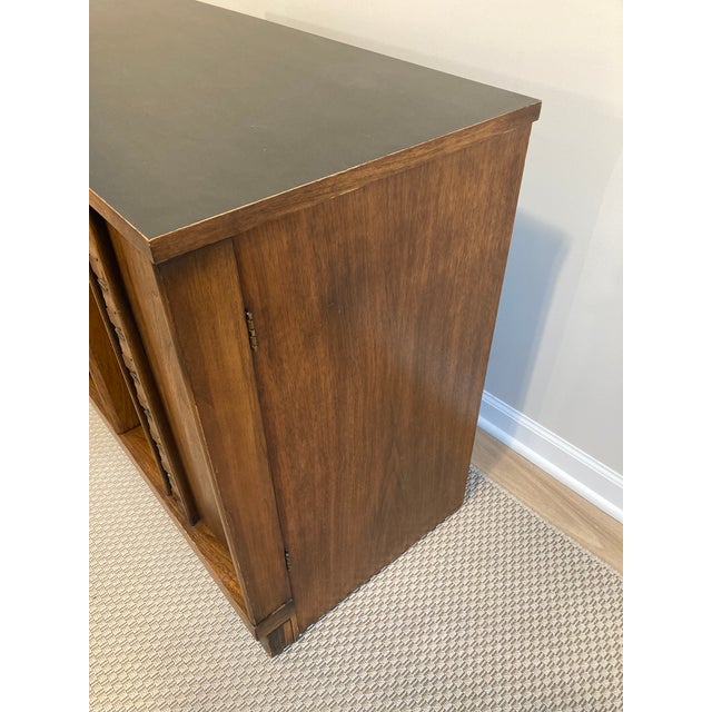 Brown Mid 20th Century Transitional Soft Brutalist Liquor Cabinet For Sale - Image 8 of 12