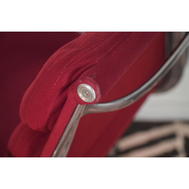Maroon Late 20th Century Eames for Herman Miller Aluminum Group Soft Pad Management Chair For Sale - Image 8 of 10