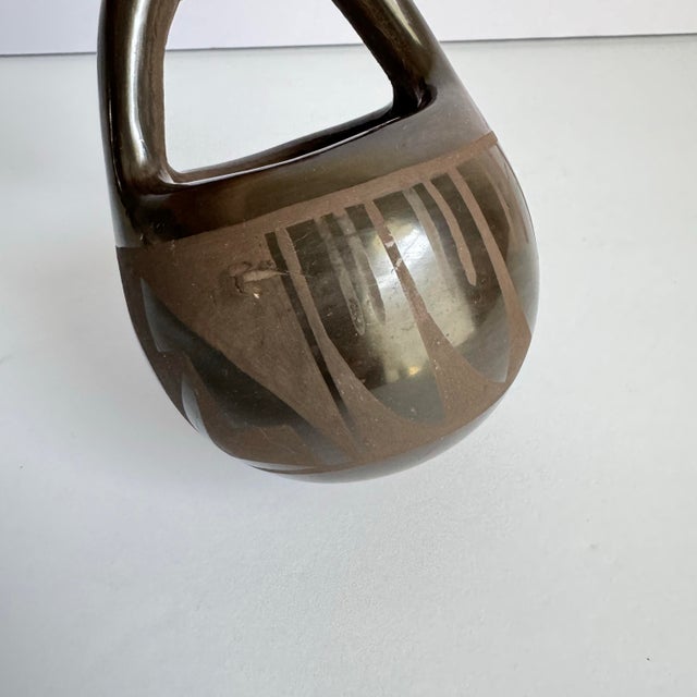 American Santa Clara Pueblo Blackware Pottery Basket Pot Yolanda & James Signed For Sale - Image 3 of 9