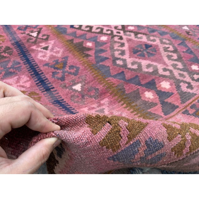 Afghan Maimana Kilim Area Rug, Handwoven Wool, 5x10, Rose & Navy For Sale - Image 13 of 16