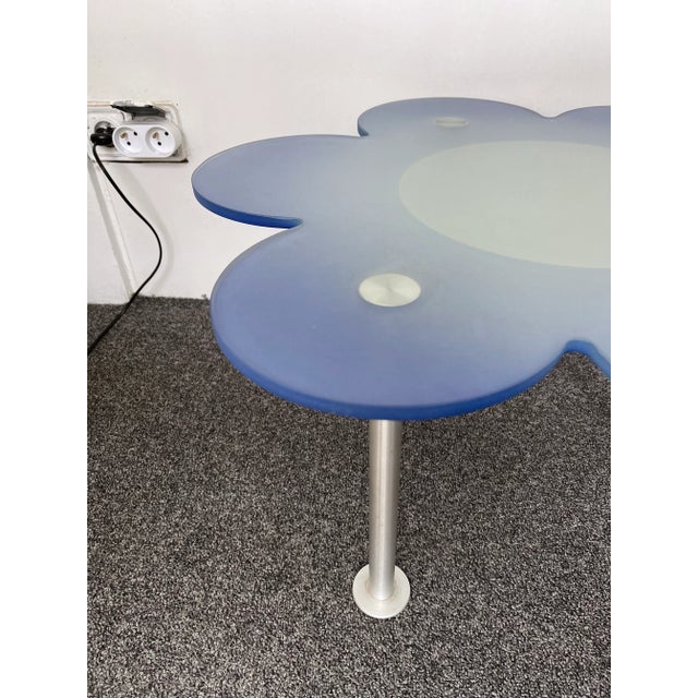 Mid-Century Modern 1990s Vintage Glas Italia Blue Daisy Flower Glass Table For Sale - Image 3 of 10