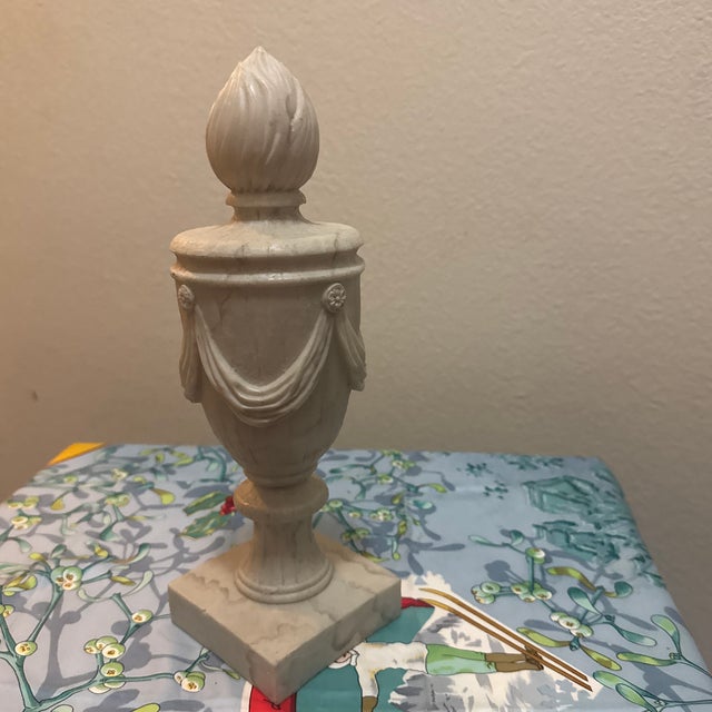 Hollywood Regency Style Resin Urn Sculpture – Classic Home Decor For Sale - Image 4 of 6