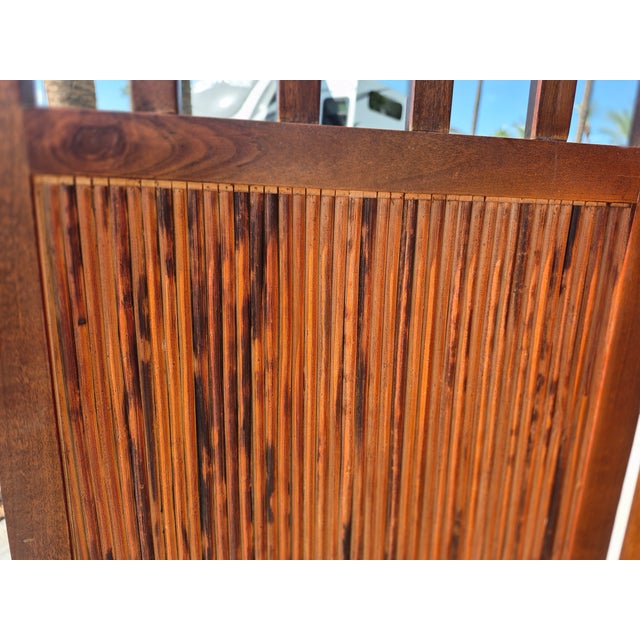 Early 21st Century 3-Panel Wooden and Pencil-Reed Bamboo Folding Room Divider For Sale - Image 5 of 5