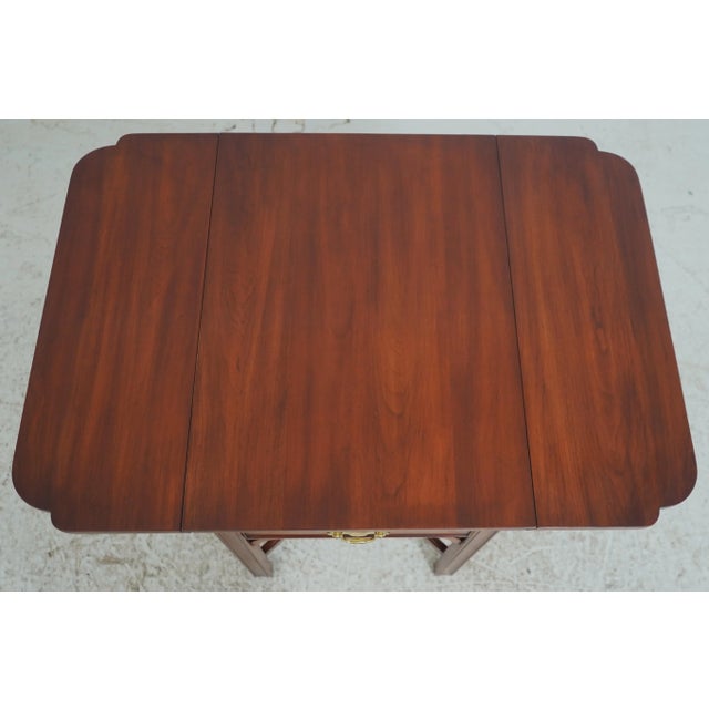 Henkel Harris Cherry Drop Side Pembroke Table For Sale In Philadelphia - Image 6 of 18