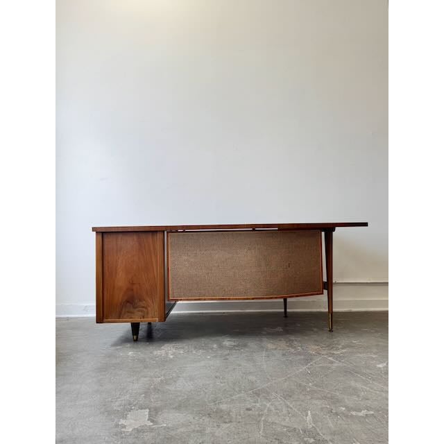 1960's Executive Desk by Founder's Furniture For Sale - Image 4 of 18