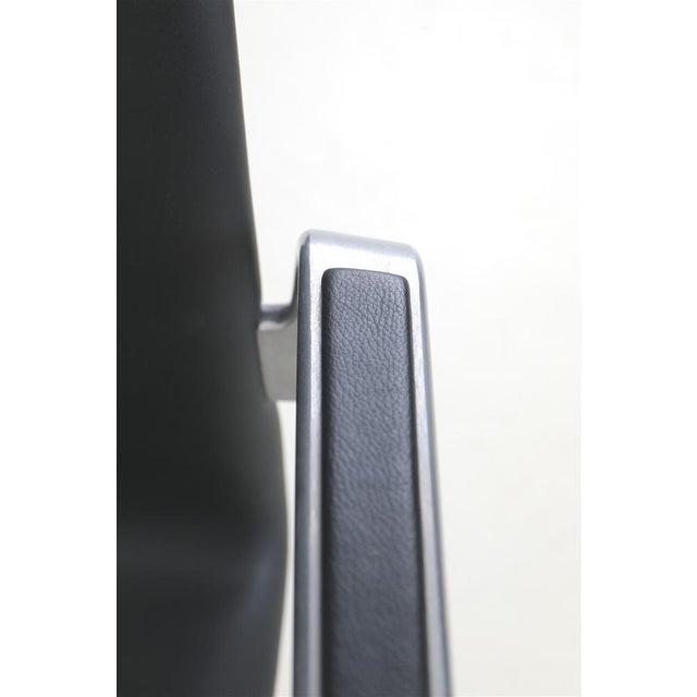 Metal Black Leather Oxford Chair with Swivel Function by Arne Jacobsen for Fritz Hansen, 2008 For Sale - Image 7 of 15