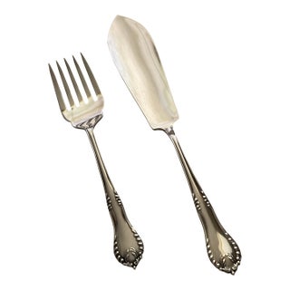 1980s Silver Pair Fish Servers, Fish Serving Fork & Fish Serving Knife, Chesterfield For Sale