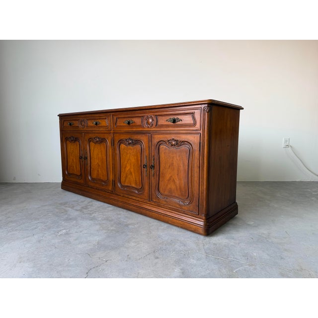 French Provincial 1970s Henredon French Provincial Carved Walnut Sideboard Cabinet For Sale - Image 3 of 12