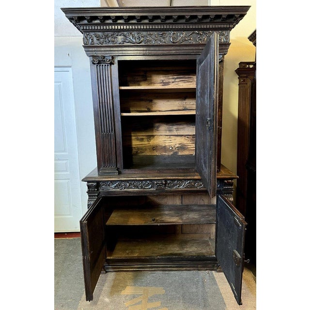 Period: 19th century Style: Renaissance, Louis 13th Condition: Good condition Material: Wallnut Width: 155Height:...