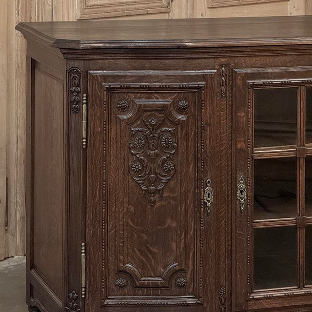 19th Century Louis XVI Liégeois Style Oak Display Buffet For Sale In Dallas - Image 6 of 18