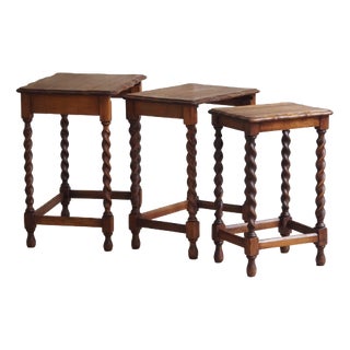 Antique Baroque Style Nesting Tables with Turned Legs, 1920, Set of 3 For Sale