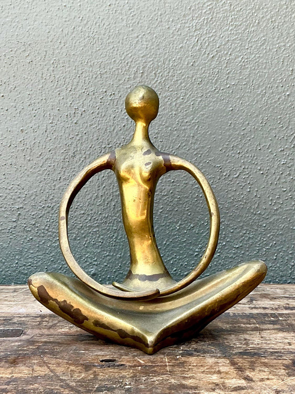 Vintage Brass Abstract Figure - Detail view