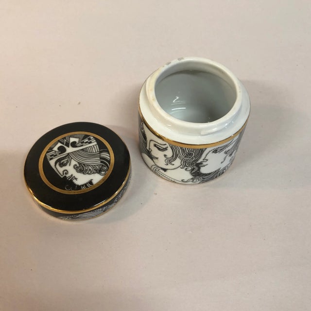 Late 20th Century Hollohaza Szasz Porcelain Lid Box For Sale - Image 4 of 6