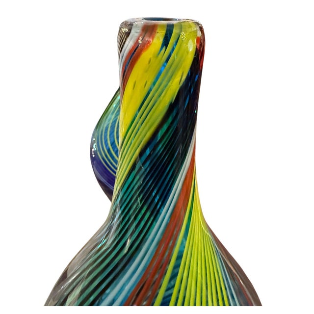 Pair of Fratelli Toso Murano Swirl Glass Long-Neck Vases, Mid-20th Century. For Sale In Los Angeles - Image 6 of 7