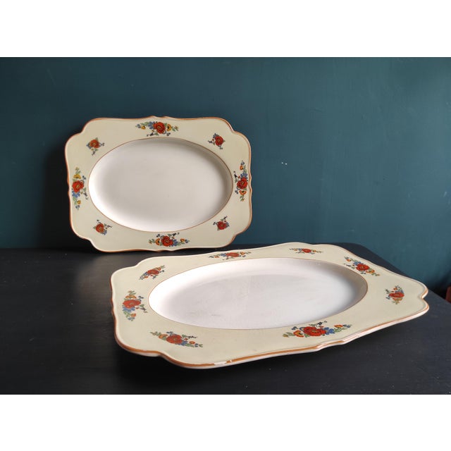 1950s Vintage English Serving Plates from Crown Ducal, 1950s, Set of 2 For Sale - Image 5 of 10