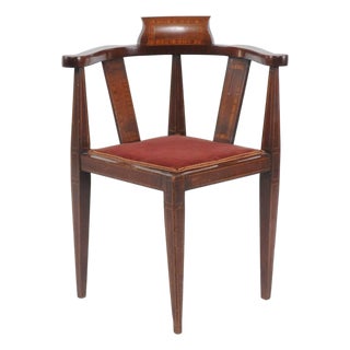 French 1900s Mahogany Corner Child Chair with Crossbanding and Tapered Legs For Sale