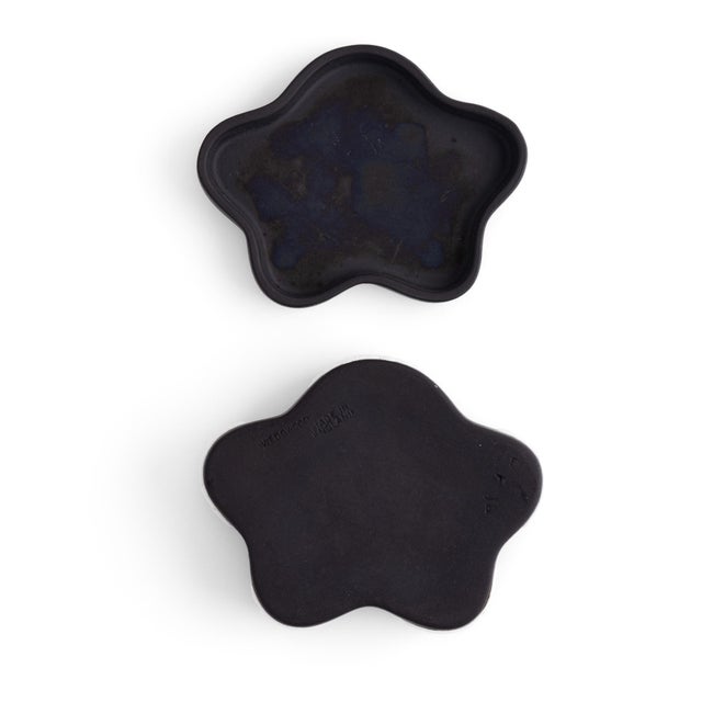 Vintage Wedgwood Black Jasperware Star-Shaped Trinket Box For Sale - Image 12 of 12