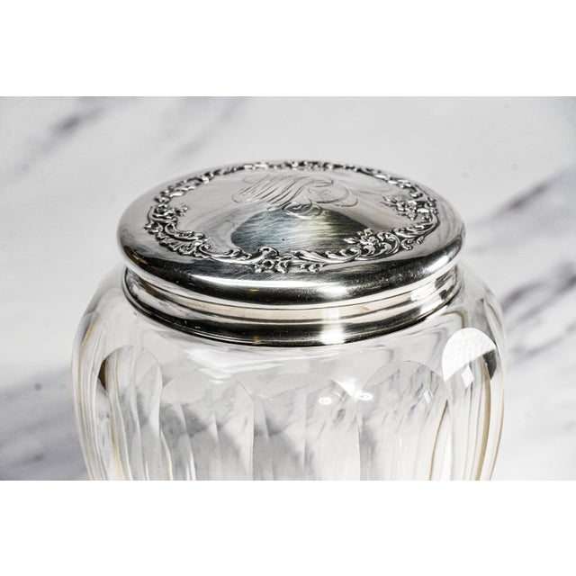 Wonderful Large Antique Sterling Silver Crystal Vanity Jar Edwardian Faceted Dresser Cut Crystal For Sale - Image 12 of 17