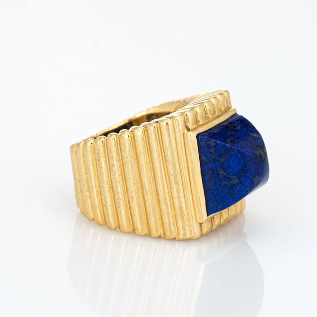 Modern Late 20th Century 70s Tiffany & Co Sugarloaf Lapis Lazuli Ring 18k Yellow Gold Sz 5 Square Ridged For Sale - Image 3 of 7