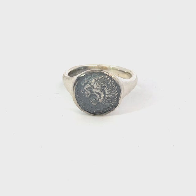 David Yurman Mens Lion Signet Ring Size 8 Sterling Silver Estate DY598 Details Style: Lion Signet Size: 8 Metal: Sterling...