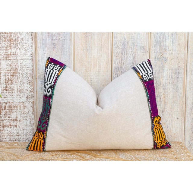 Tribal Ciona Linen Tribal Border Pillow For Sale - Image 3 of 9