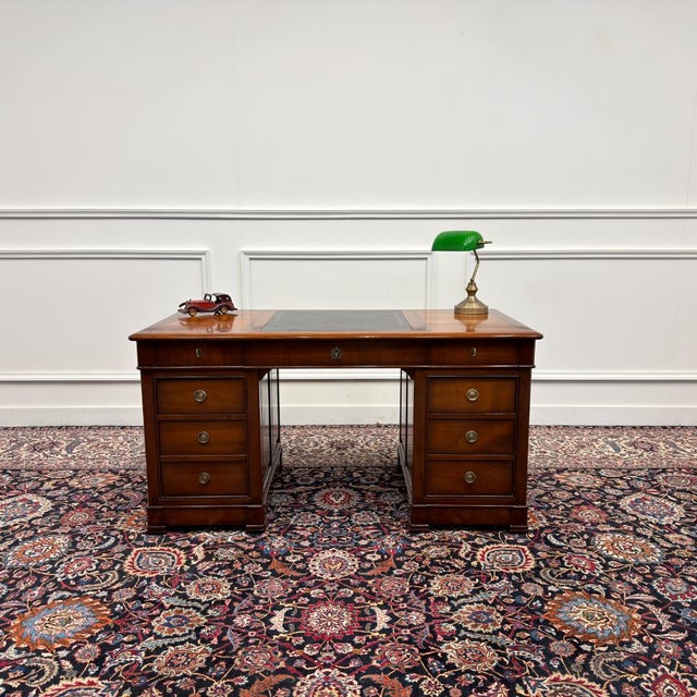About this Classic Italian Desk Assi D'asolo Classic and Elegant | Antique desks in Italian, Classic style. This beautiful...