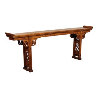 Early 20th Century Chinese Elm Wood Long Pagoda Top Altar Console Table For Sale