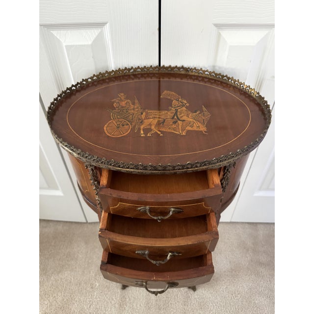 Antique 1920s Louis XV French Walnut Marquetry Side Table W/Ormolu Bronze d'Or For Sale - Image 9 of 18