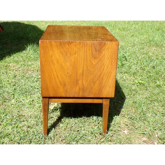 Vintage Mid Century American of Martinsville Harmony House Nightstand End Table For Sale - Image 12 of 14