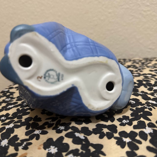 Blue Vintage Porcelana De Cuernavaca Hand-Painted Porcelain "Pensive Clown" Figurine, Mexico For Sale - Image 8 of 8