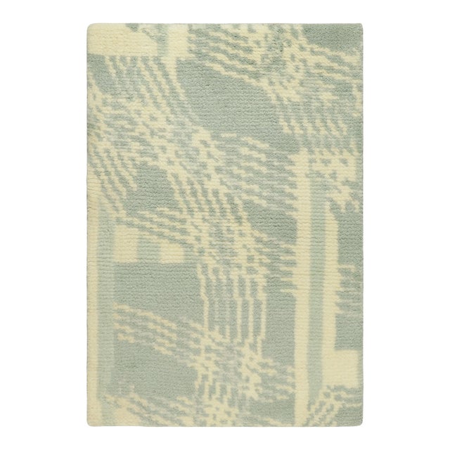 Rug & Kilim's Modern Rug in Gray & Cream With Abstract Design For Sale