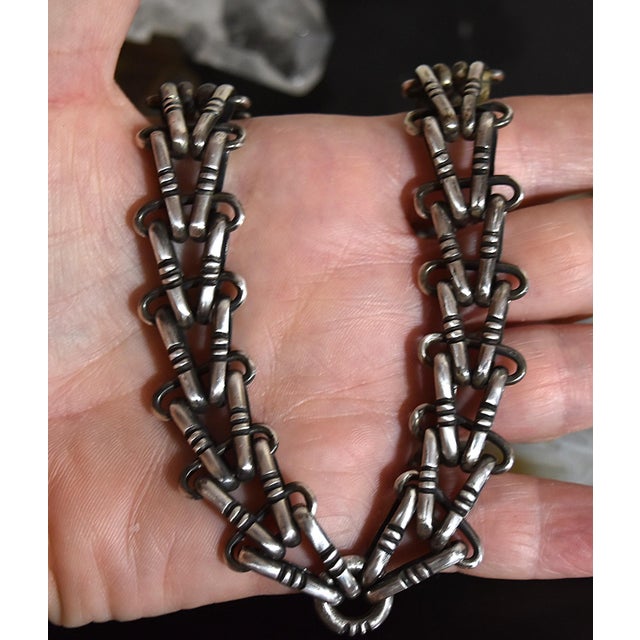 Mid 20th Century Artisan Hand Crafted Chunky Sterling Silver Chain Choker Necklace Mexico For Sale - Image 10 of 16