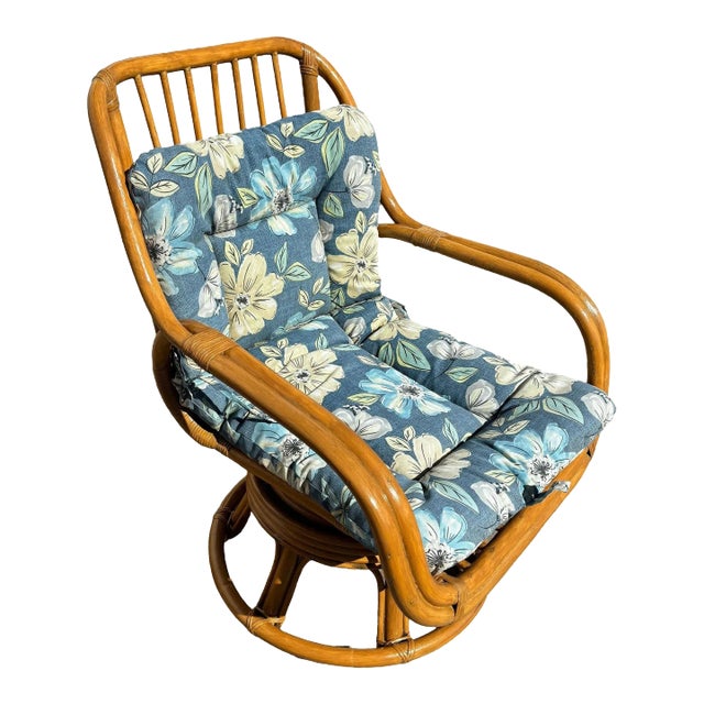 Restored 1940s Rattan Double-Strand Swivel Seat Lounge Chair For Sale