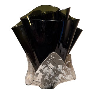 Vintage John-Richard Large Postmodern Sculptural Handkerchief Centerpiece Vase For Sale