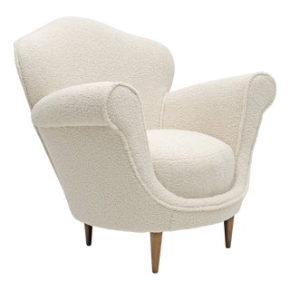 Mid-Century Modern Italian Bouclè Curved Armchair, 1950s For Sale