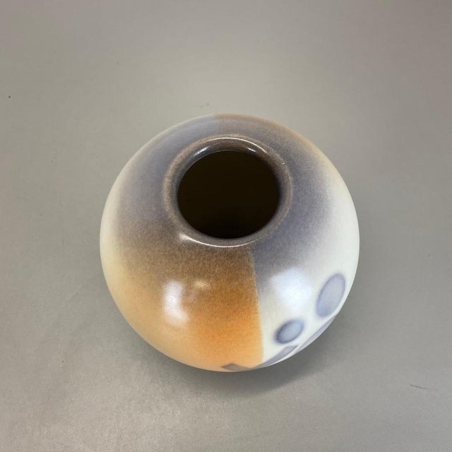 Goldenrod Bauhaus Ceramic Pottery Vase attributed to Karlsruher Majolika, Germany, 1950s For Sale - Image 8 of 18