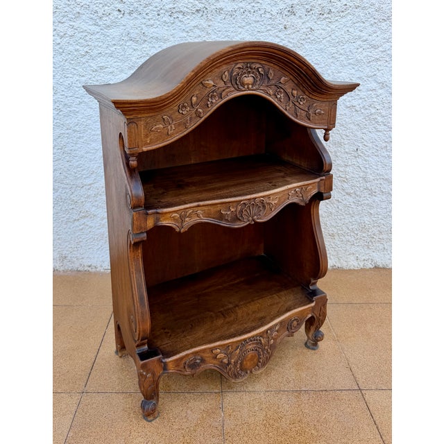 1950s Spanish Carved Wood Open Shelf With Floral Decoration For Sale - Image 4 of 13