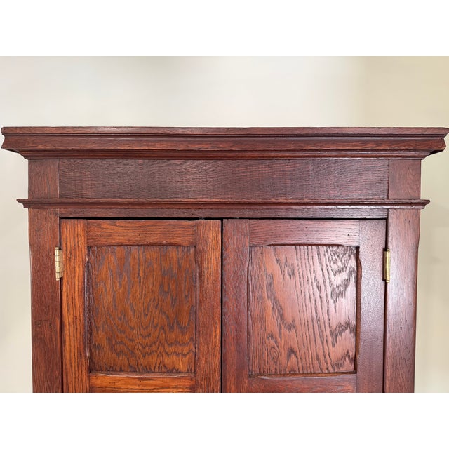Early 20th Century Tall Oak Cabinet / Pantry For Sale In New York - Image 6 of 18