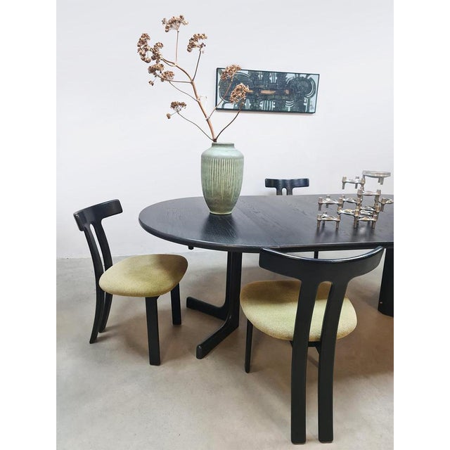 Mid-Century Extendable Dining Table and T-Shaped Chairs in Black Oak, 1970s, Set of 5 For Sale - Image 6 of 8