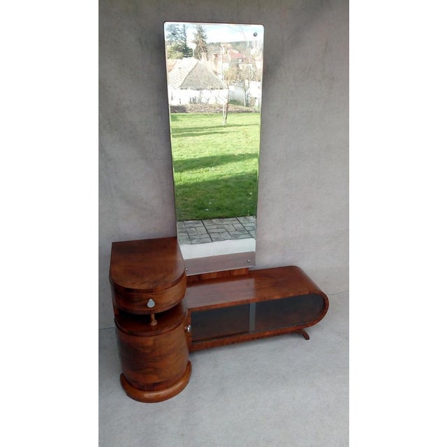 A beautiful dressing table, probably from the Thonet company in the Art Deco style. It is in original and authentic...